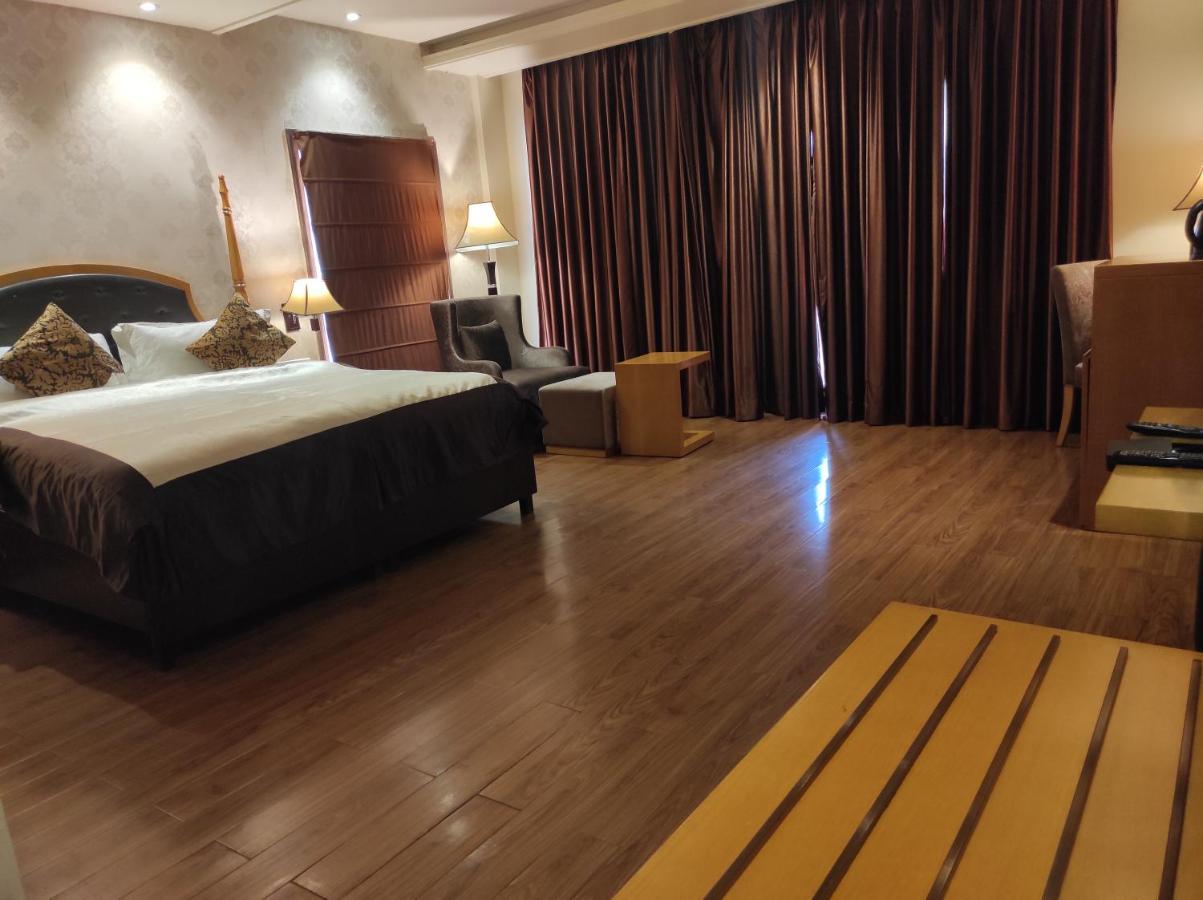 Regenta Resort Bharatpur, Fatehpur Sikri Road Luaran gambar